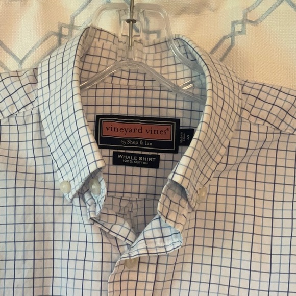 Men’s Vineyard Vines Whale Shirt - Picture 2 of 4